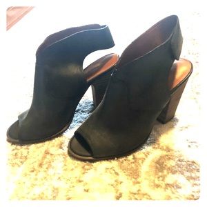 Lucky Brand Open toe booties